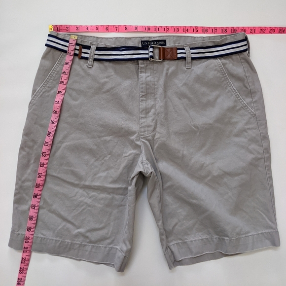 US Polo Assn belt flat front chambray shorts, men's size 40 - Picture 5 of 5